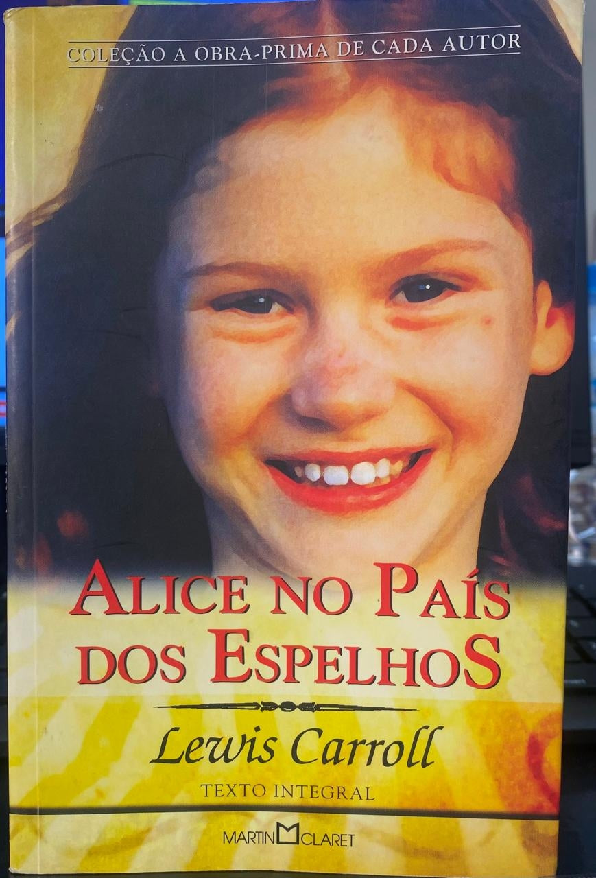 Alice no País dos Espelhos