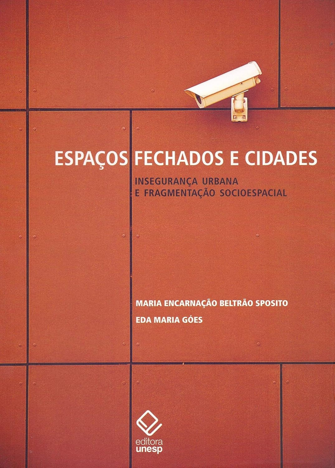 Espaços Fechados e Cidades