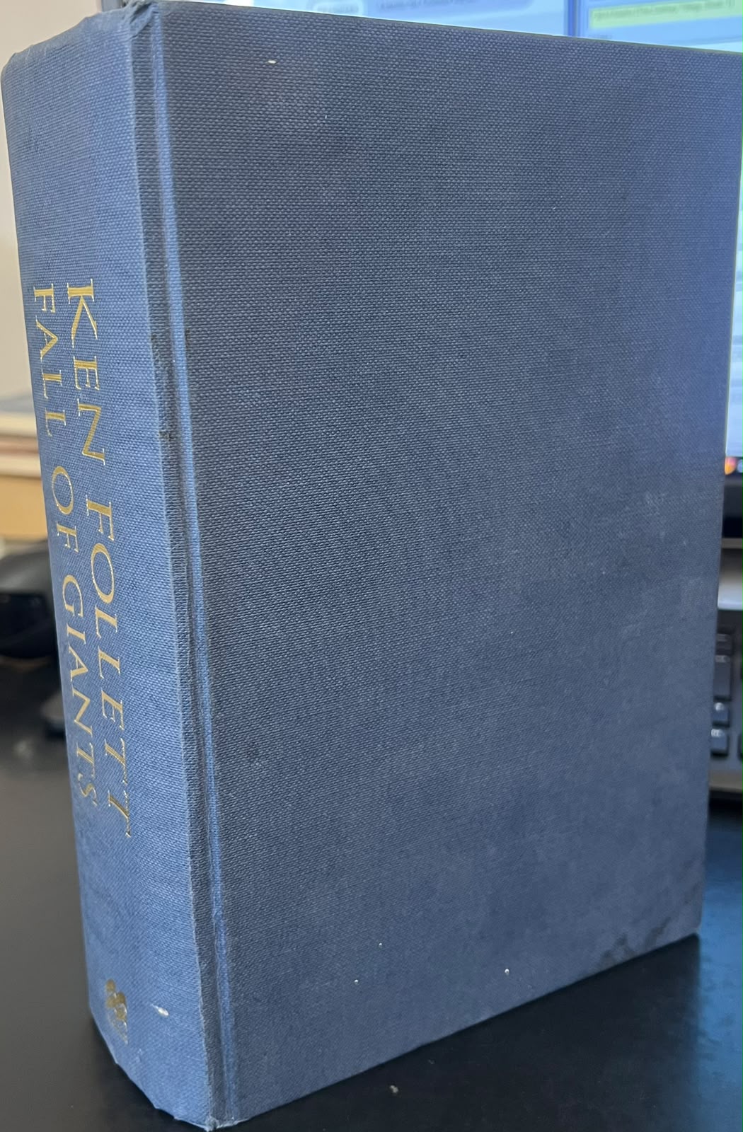 Fall Of Giants (the Century Trilogy, Book 1)