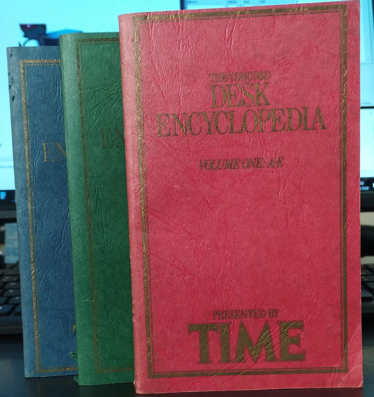 The Concord Desk Encyclopedia - 3 Volumes